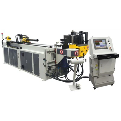 Automatický stroj na ohýbání potrubí